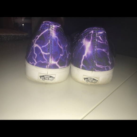 Lightning Vans - Picture 2 of 3
